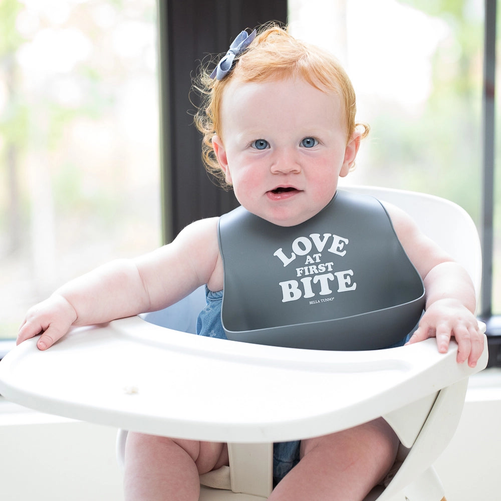 Bella Tunno Love At First Bite Wonder Bib