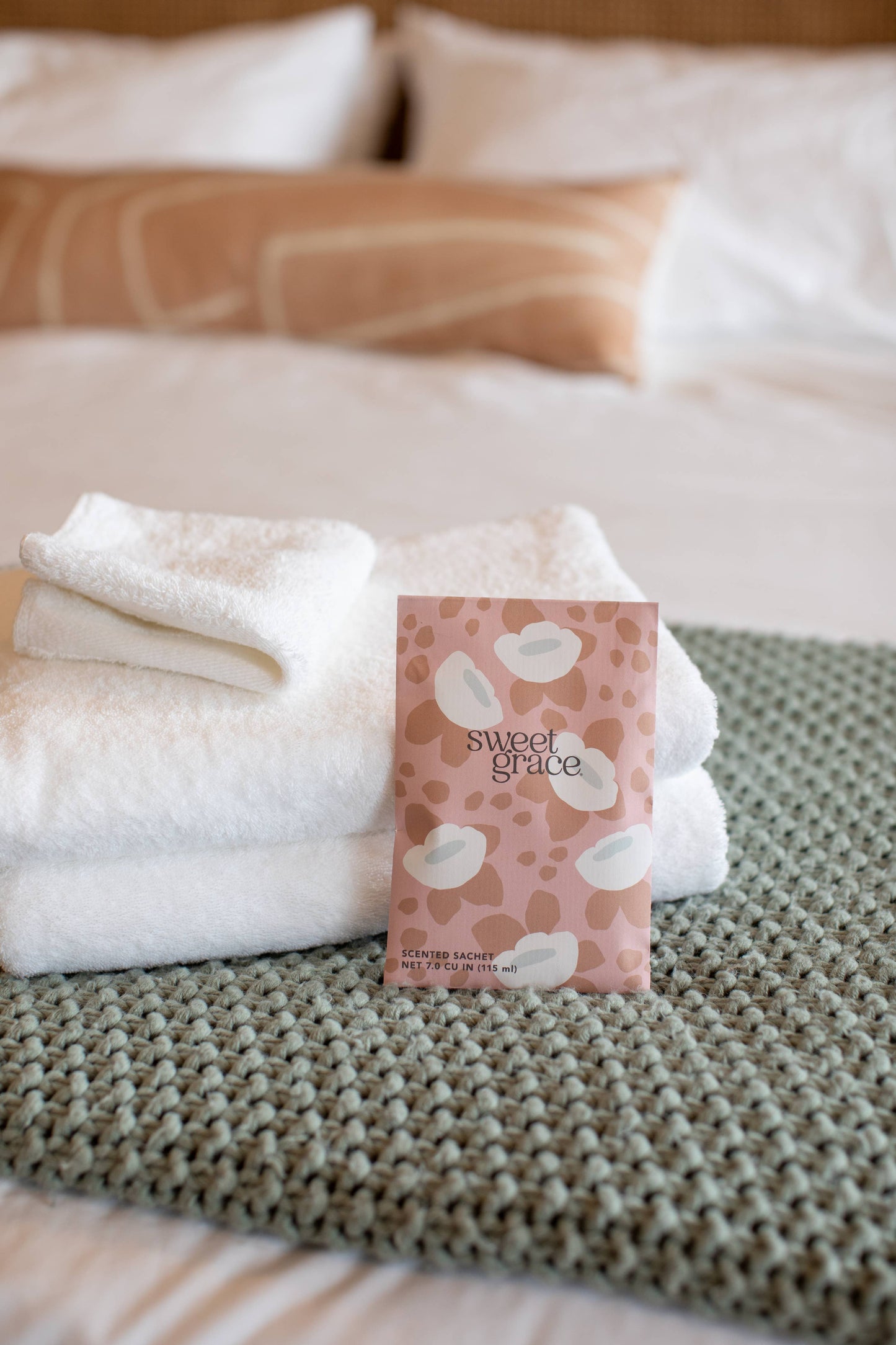 Sweet Grace Modern Flower Scented Sachet