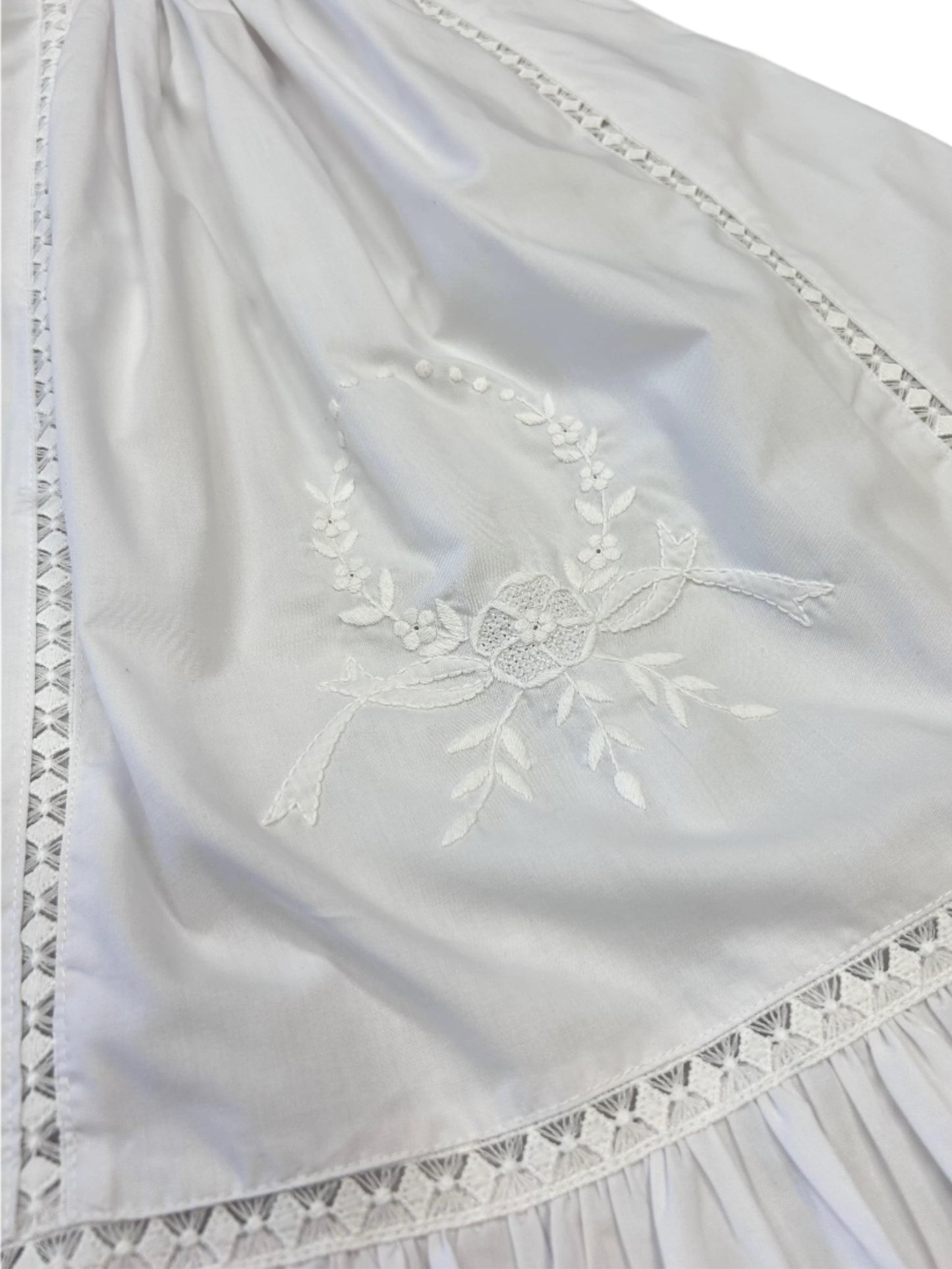 Veniecia Embroidered Wreath & Flower Day Gown