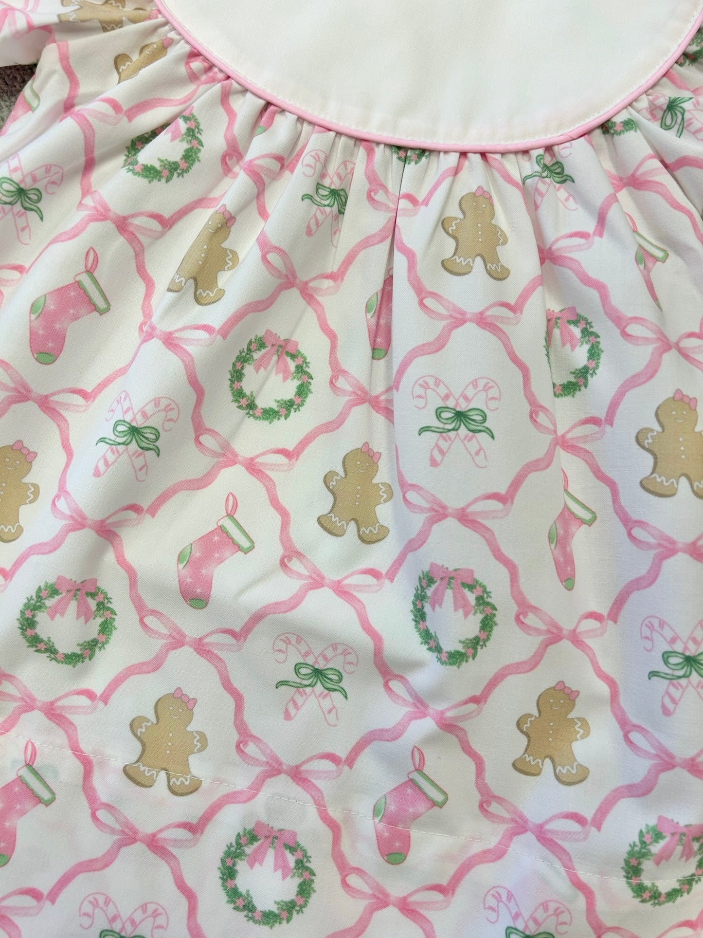 Christmas Bow Trellis Print Bubble