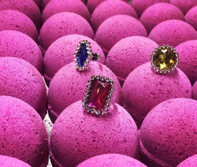 Surprise Toy Bath Bomb