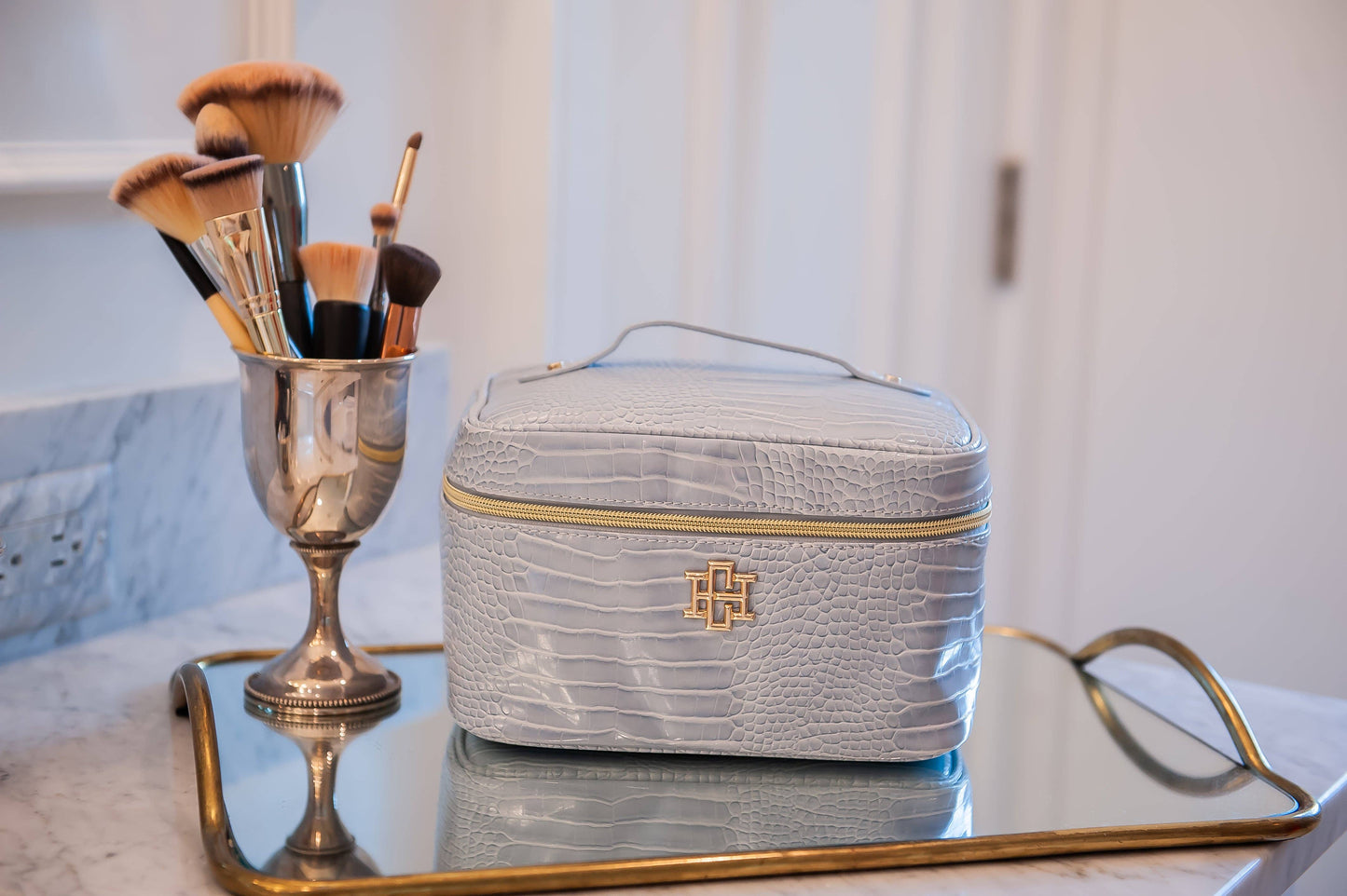 Hampton Train Case - Baby Blue