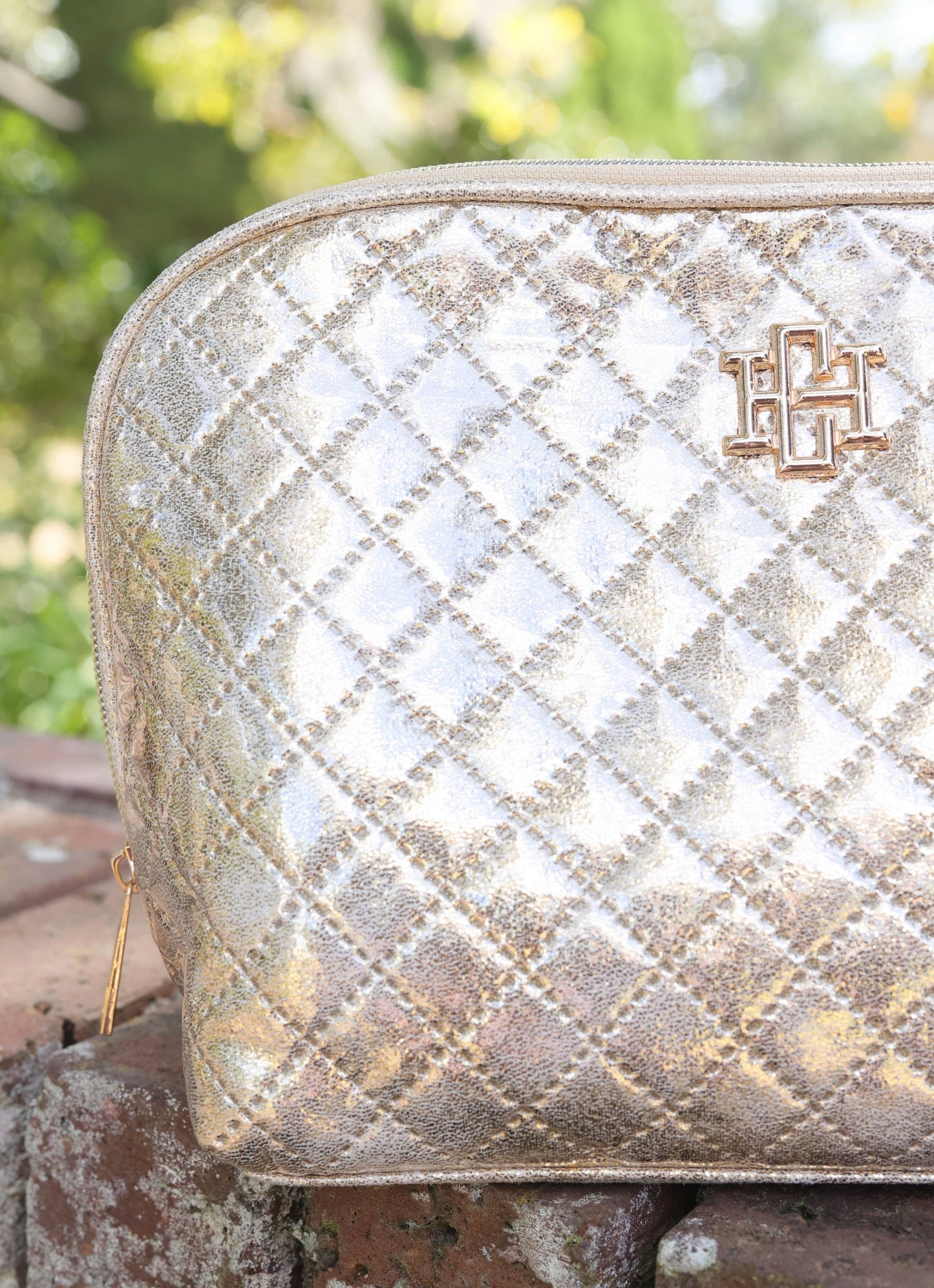 Capri Large Pouch - Champagne Pop