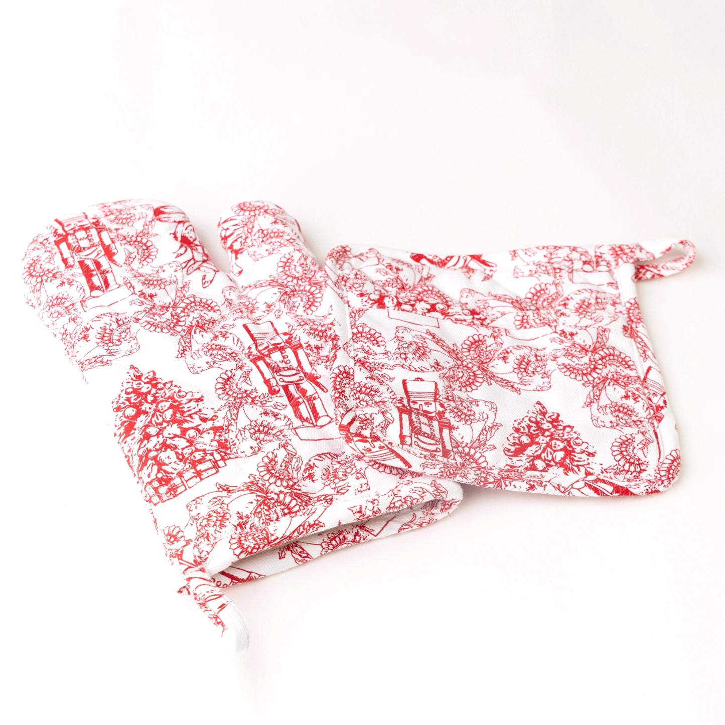 Red Nutcracker Toile Oven Mitt Set