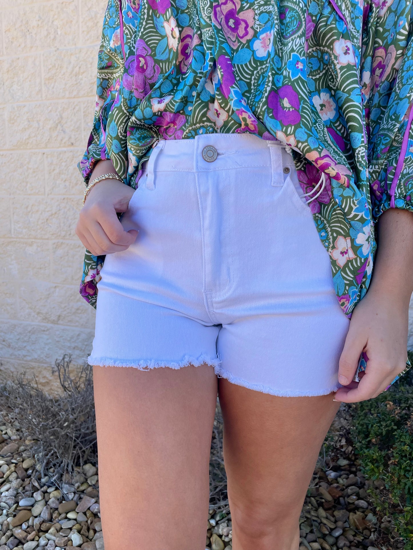 Right Time White Frayed Hem Denim Shorts