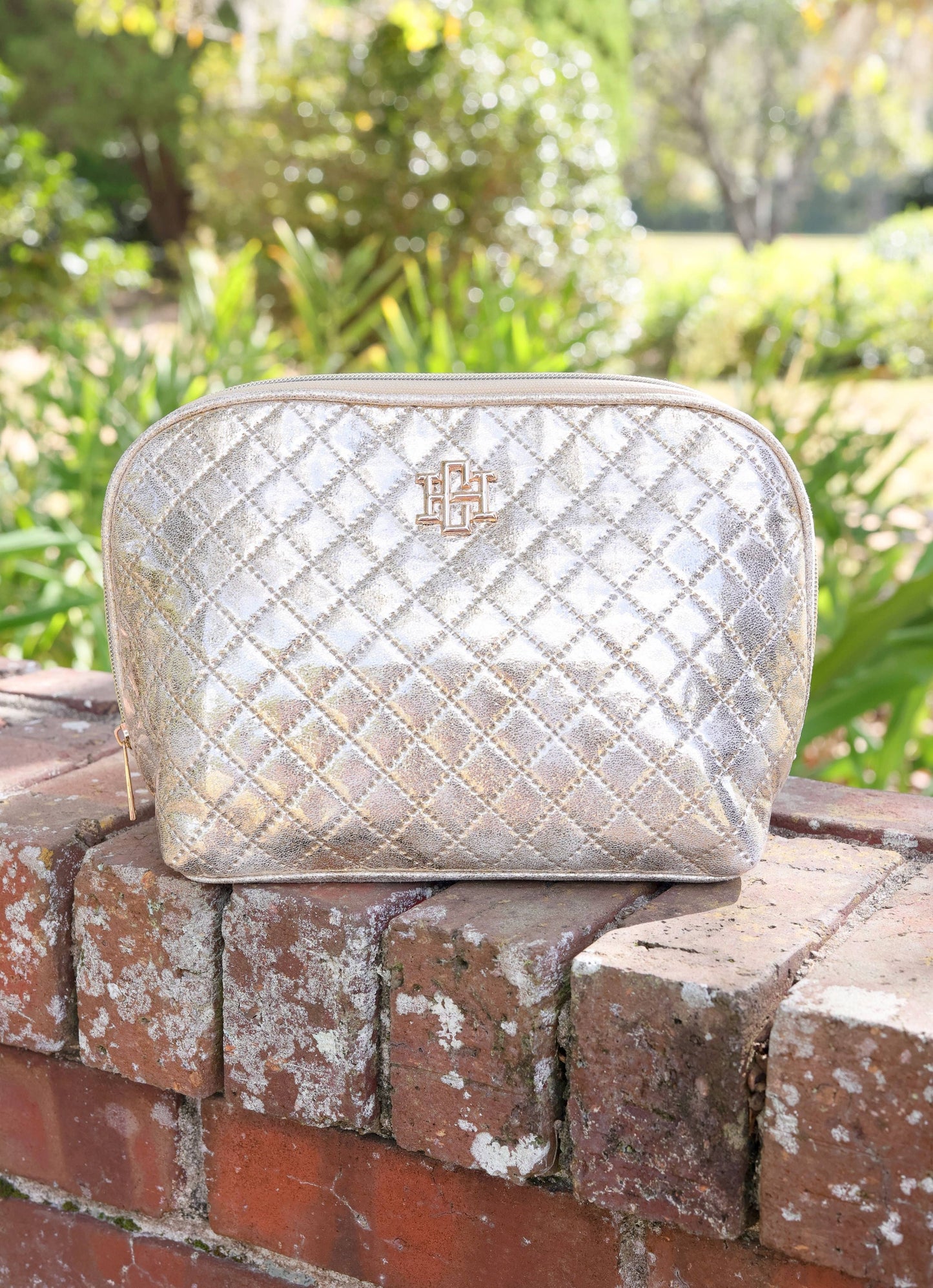 Capri Large Pouch - Champagne Pop