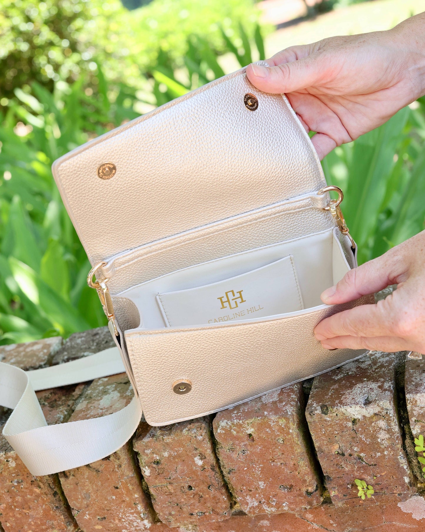 Maverick Pearl Crossbody