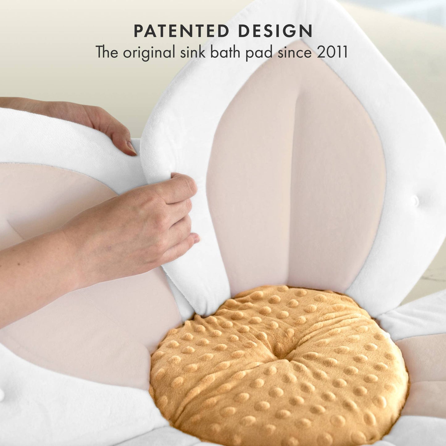 White/Honey Lotus Baby Bath Seat