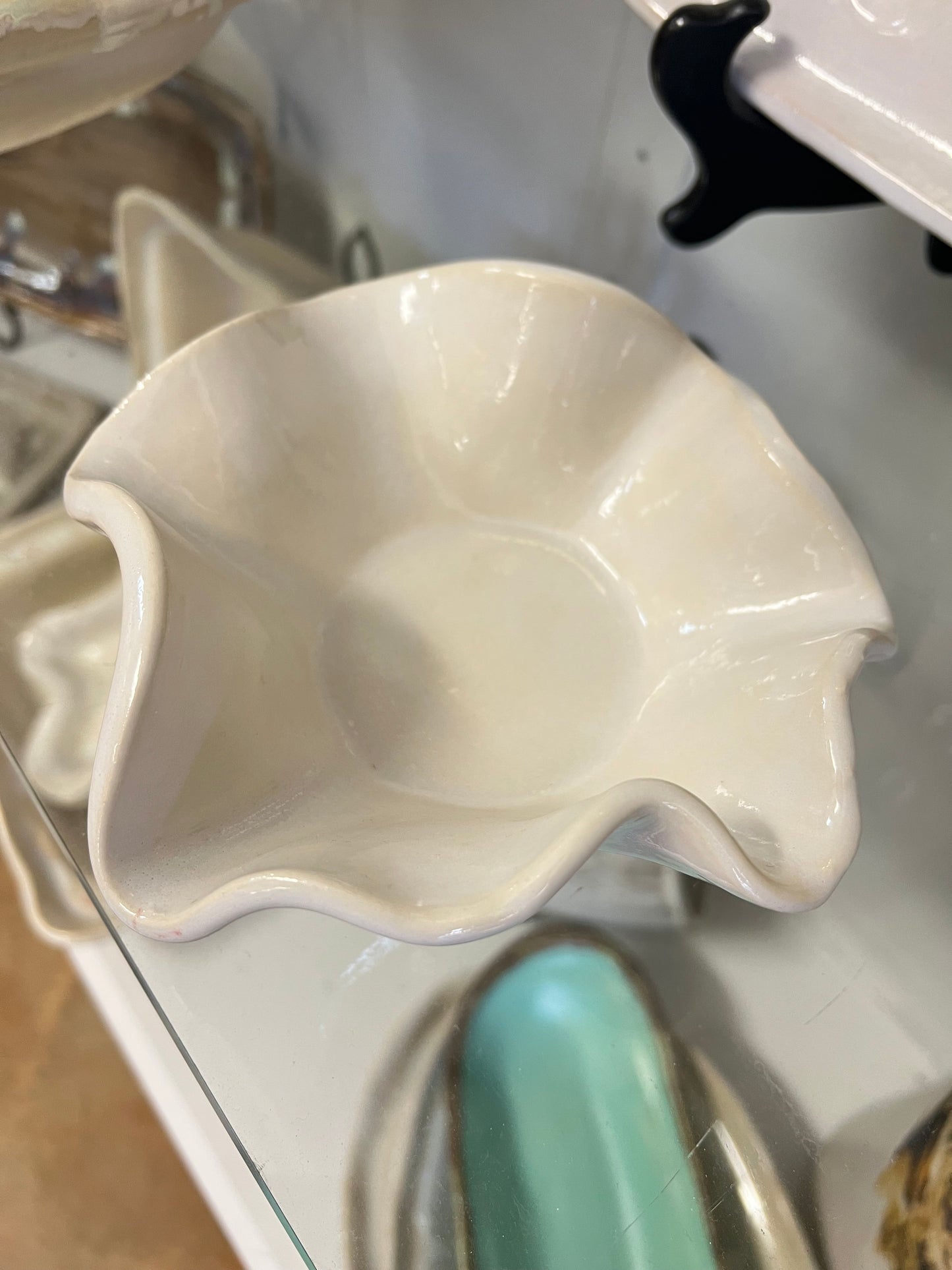 Mockingbird Pearl Ruffle Dip Bowl