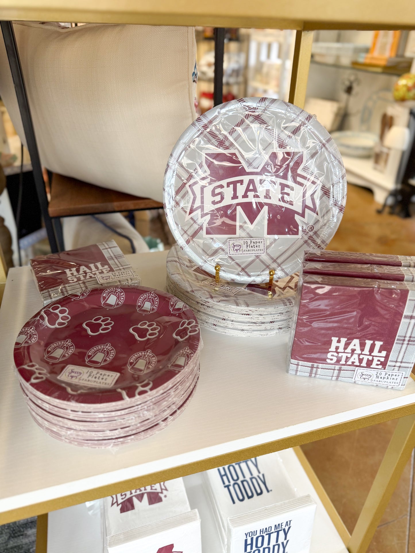 Mississippi State 7" Paper Dessert Plates