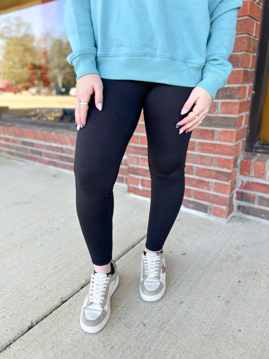 DOOR BUSTER: Black Leggings