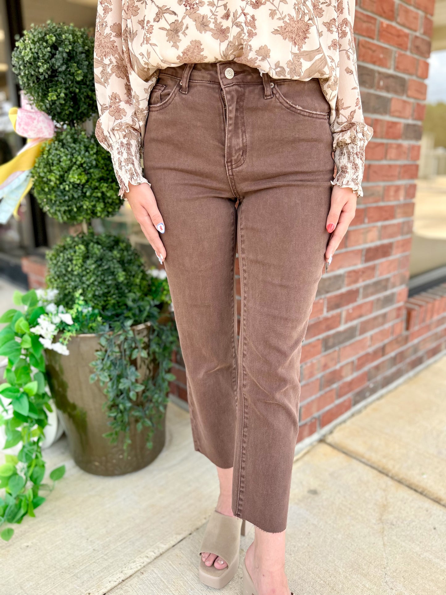 To The Point Brown Straight Crop Jeans