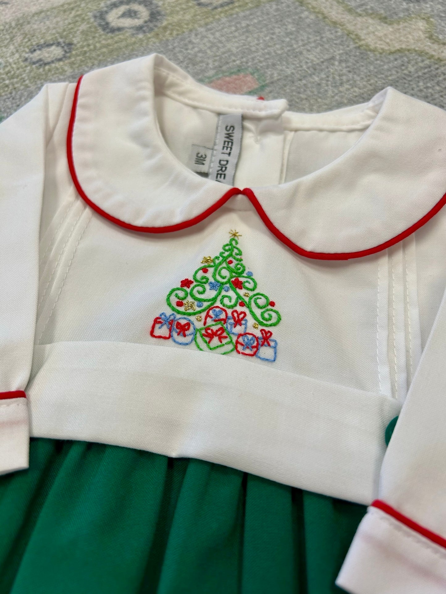 Christmas Tree Embroidered White & Hunter Green Boy Bubble