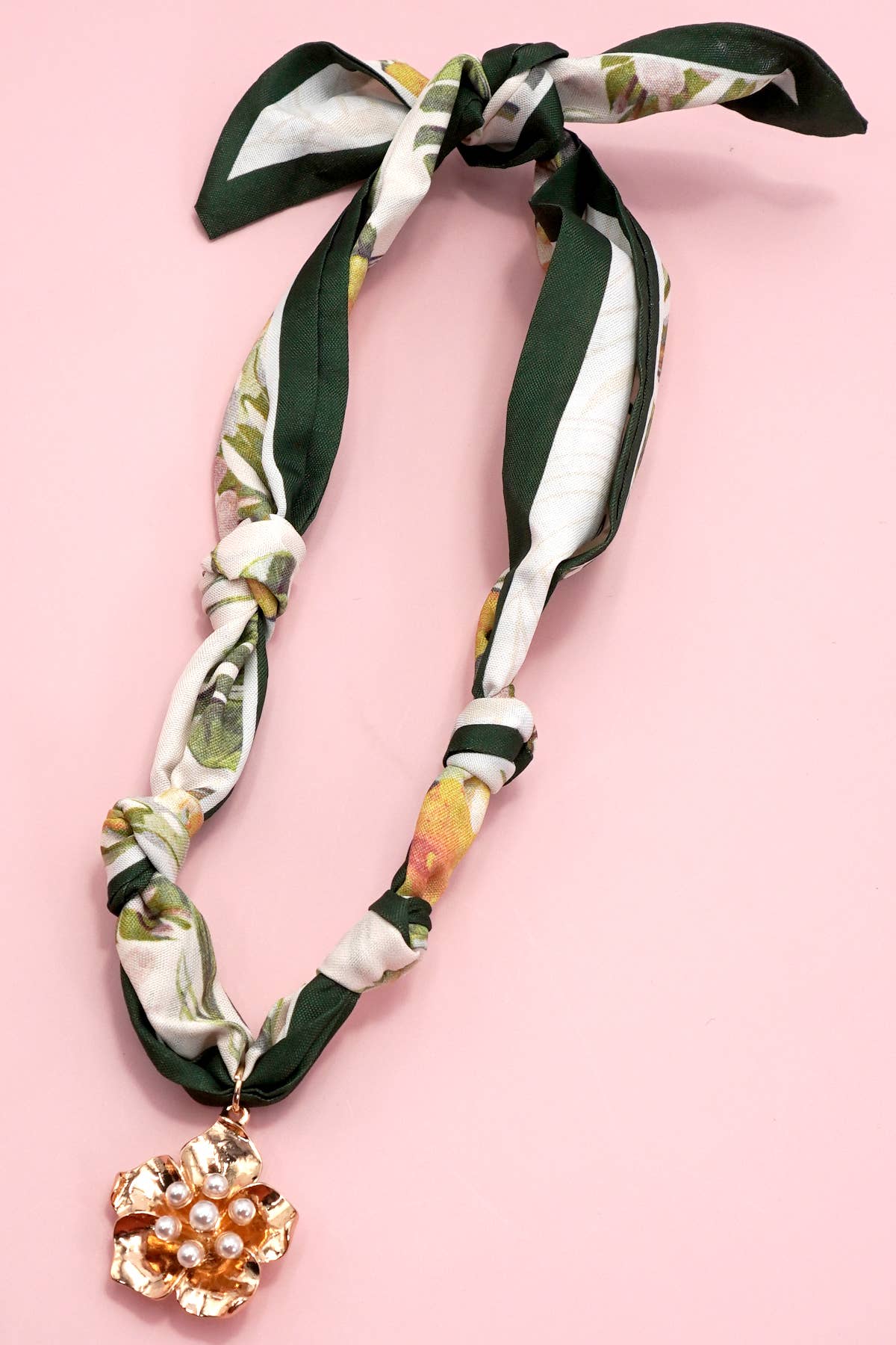 DOOR BUSTER: Scarf Charm Necklace