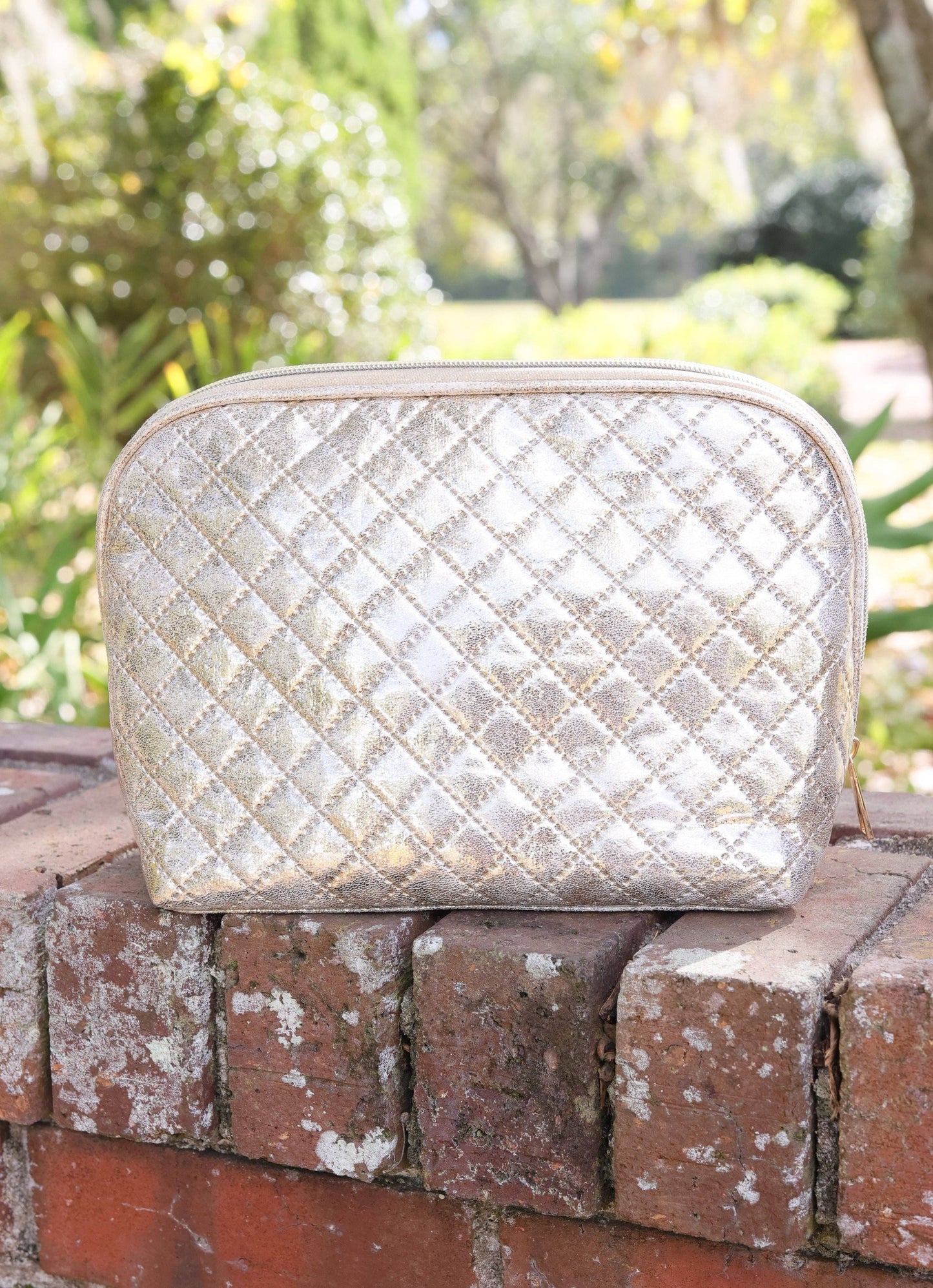 Capri Large Pouch - Champagne Pop
