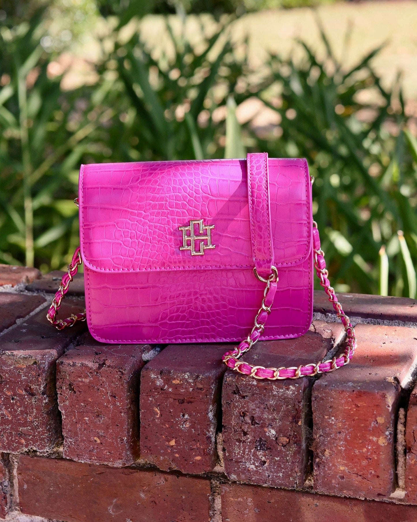Evelyn Crossbody - Hot Pink