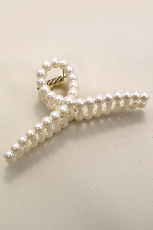 Oval Pearl Hair Claw Clip