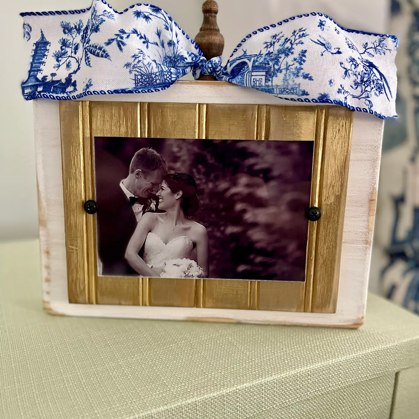 Chinoiserie Ribbon Picture Frame